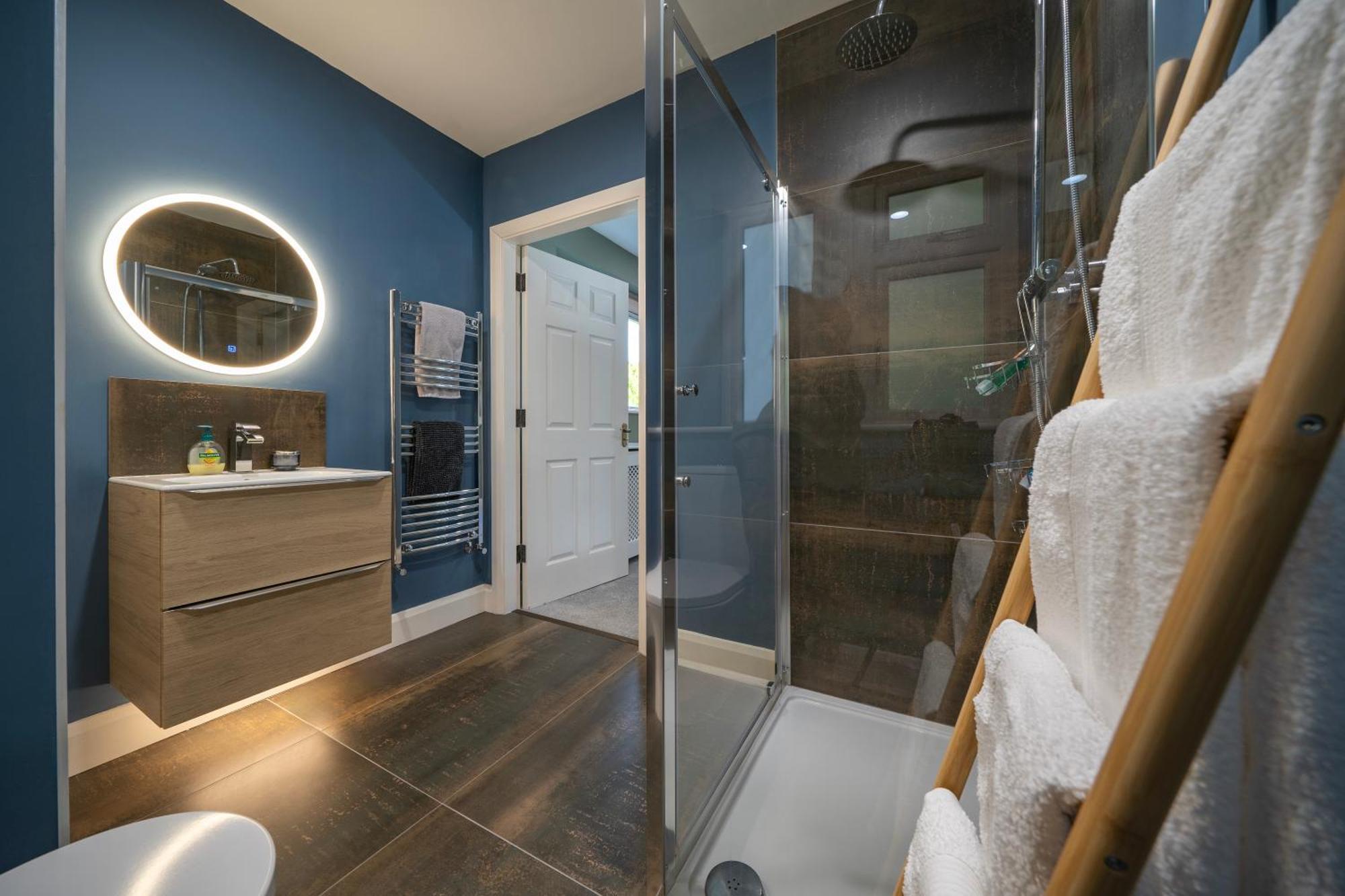 The Bird House - Coastal Lodge In Lovely Forest Setting Nr. Kinsale Cork Extérieur photo