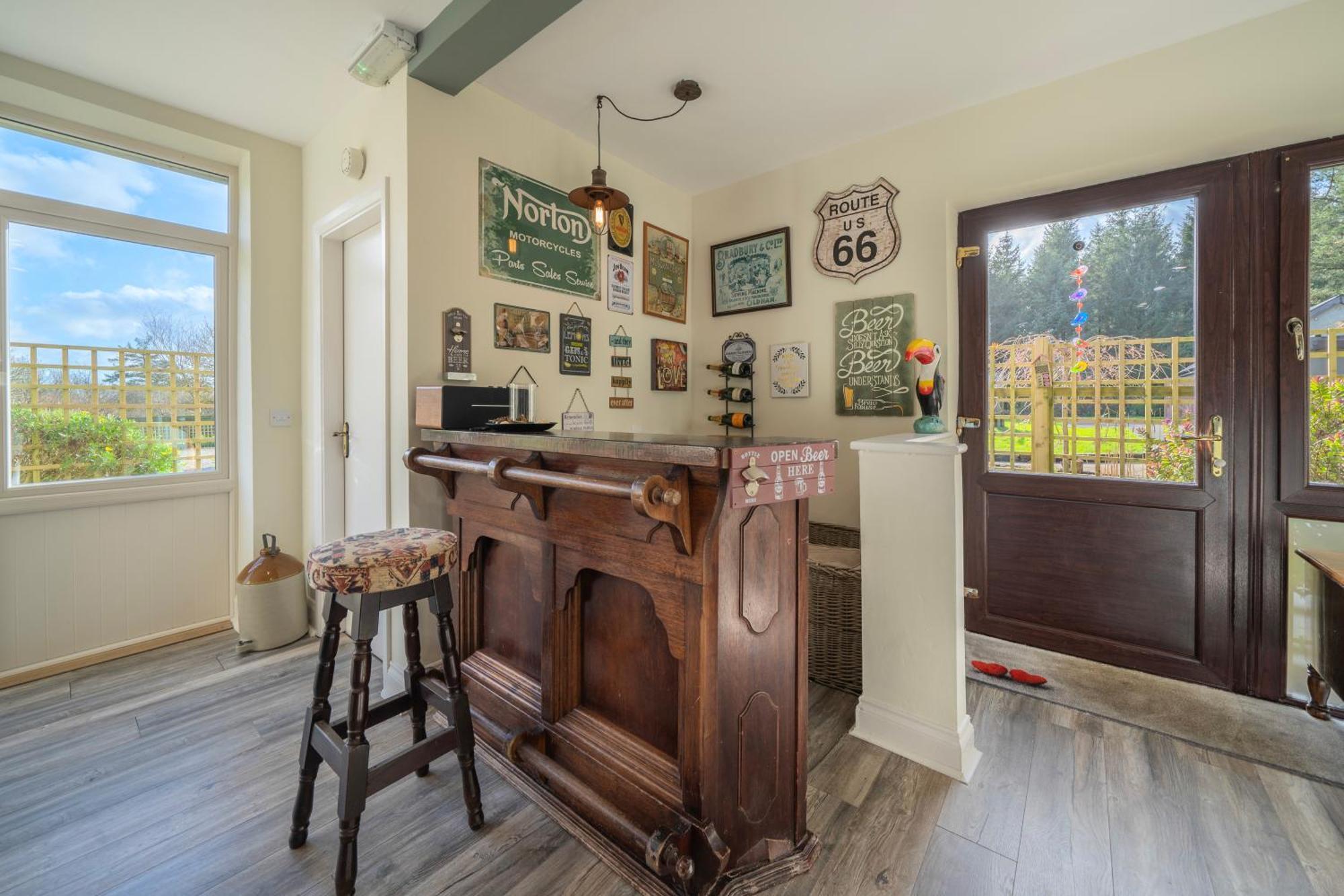 The Bird House - Coastal Lodge In Lovely Forest Setting Nr. Kinsale Cork Extérieur photo
