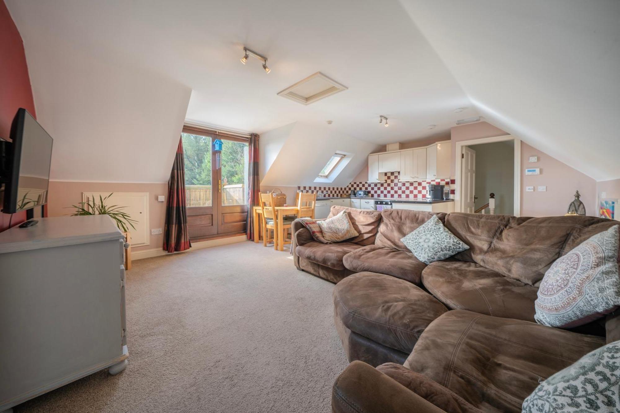 The Bird House - Coastal Lodge In Lovely Forest Setting Nr. Kinsale Cork Extérieur photo