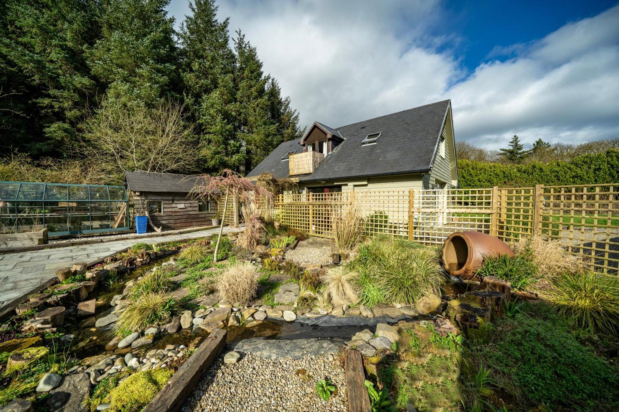 The Bird House - Coastal Lodge In Lovely Forest Setting Nr. Kinsale Cork Extérieur photo